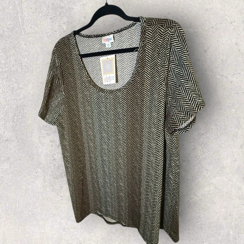 LuLaRoe Classic T - 2XL- White, Black, Brown Stripe Print NWT